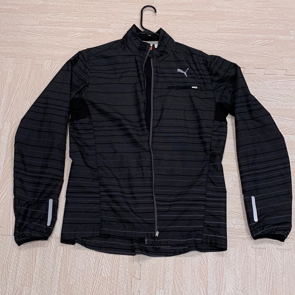 Puma lightweight windbreaker jacket
